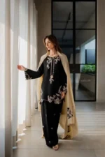 Agha Noor – 3pcs Dhanak Embroidered With Dhanak Emb Shawl - Image 2